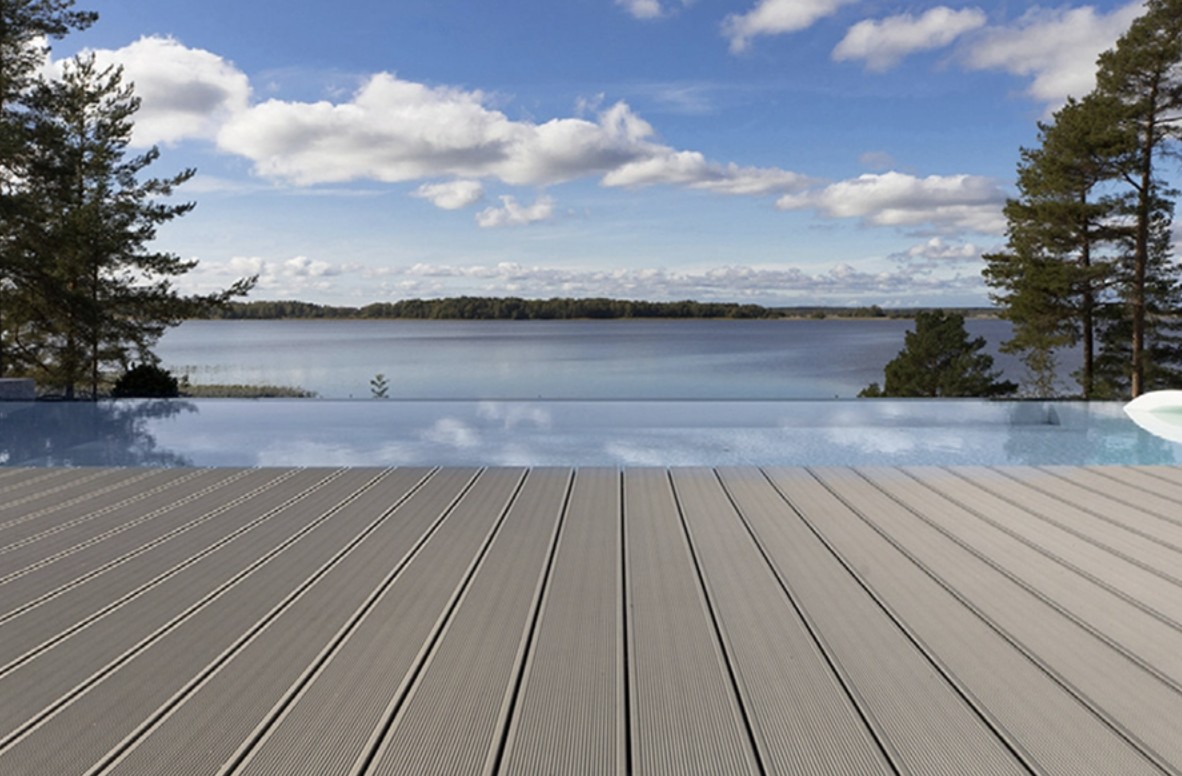 Swimming Pool Decking